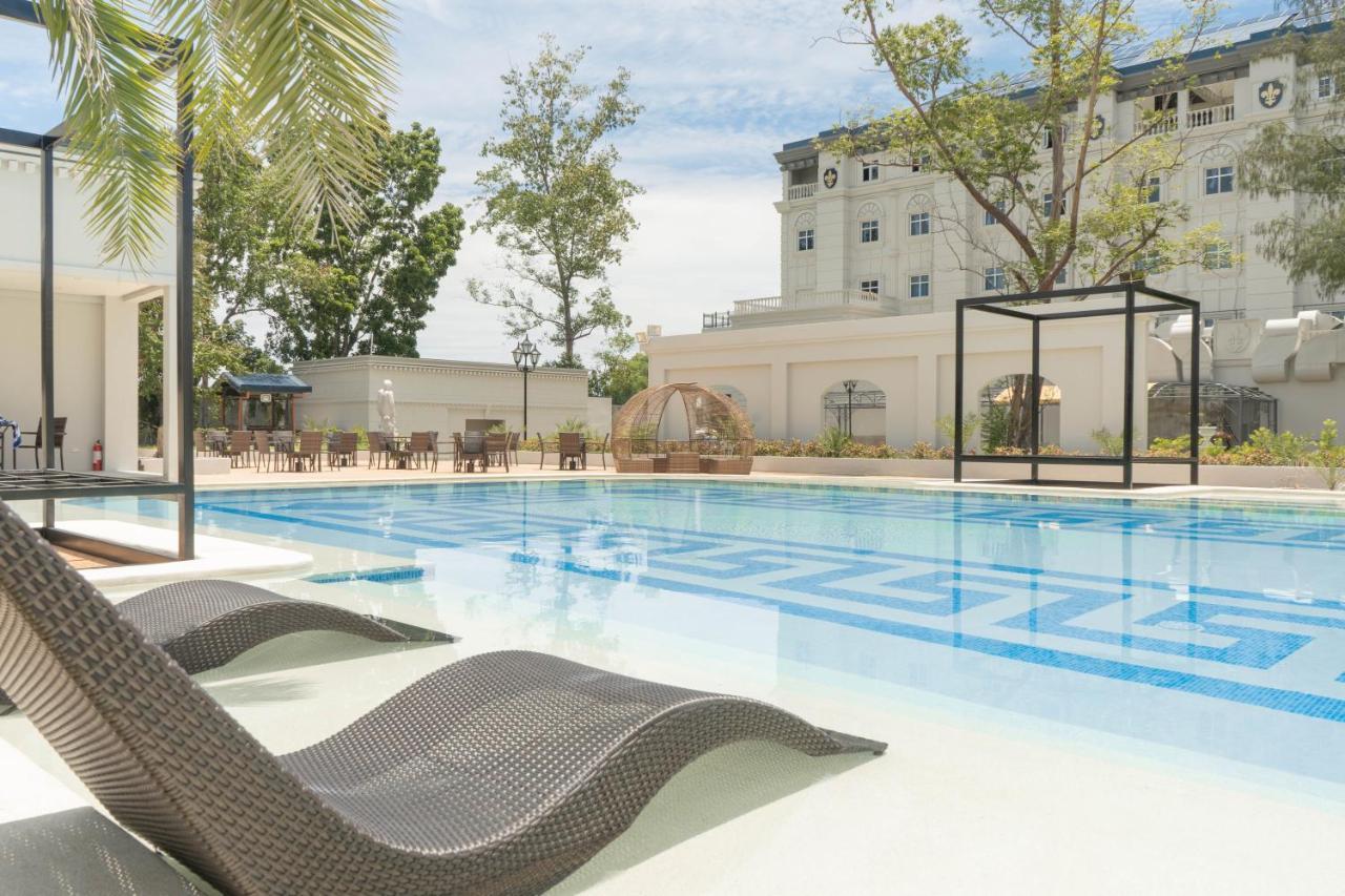 The Monarch Hotel Calasiao Luaran gambar