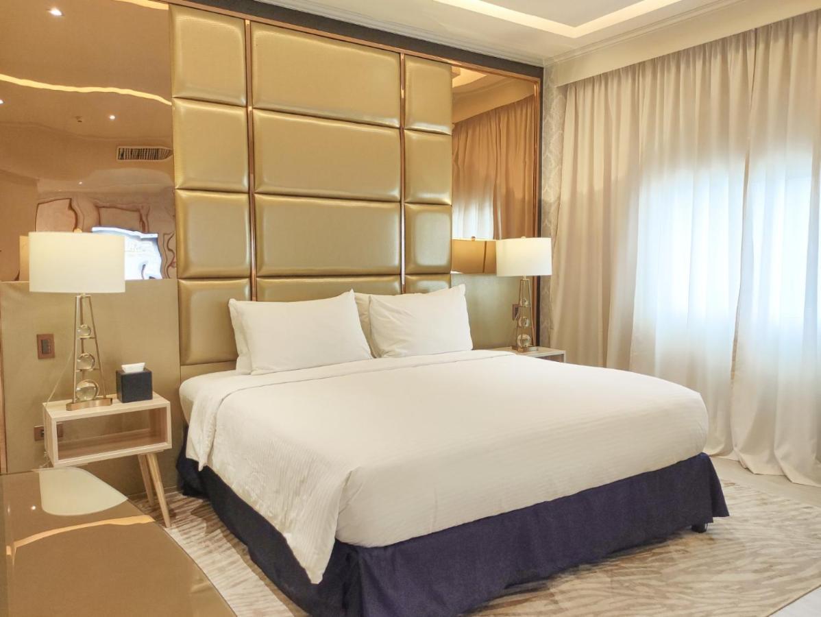 The Monarch Hotel Calasiao Luaran gambar