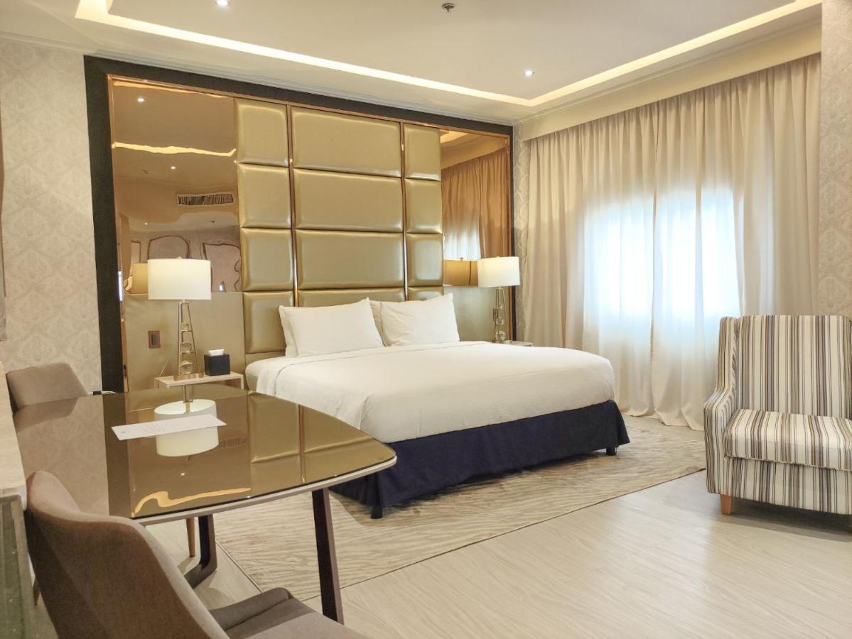 The Monarch Hotel Calasiao Luaran gambar